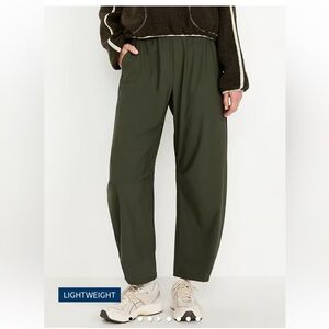 High-Waisted Sleektech Barrel Ankle Pant, Size Small, Like New